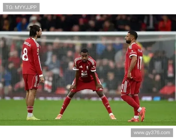 利物浦崩盘背后的战术困境与体能瓶颈 利物浦崩盘背后的战术困境与体能瓶颈